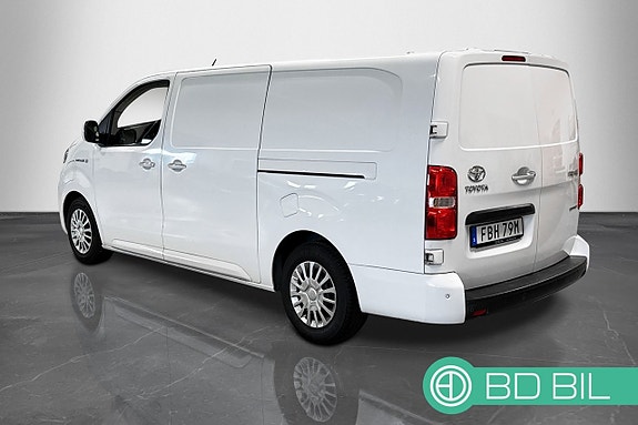 Toyota Proace 2 of 17