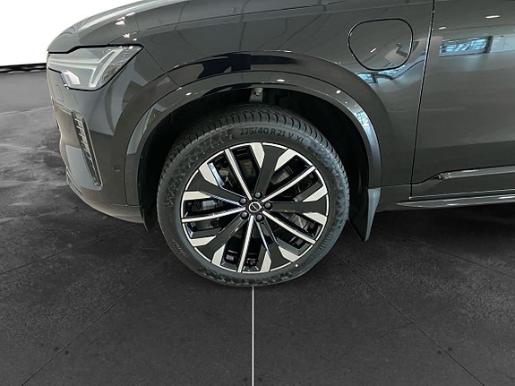 Volvo XC90 9 of 14
