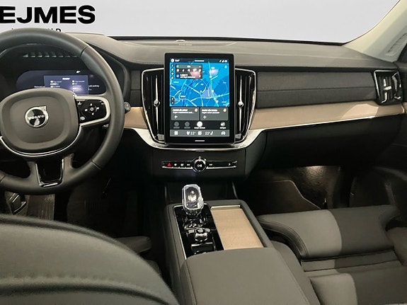 Volvo XC90 12 of 14