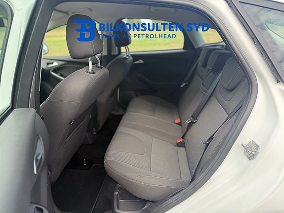 Ford Focus 7 of 19