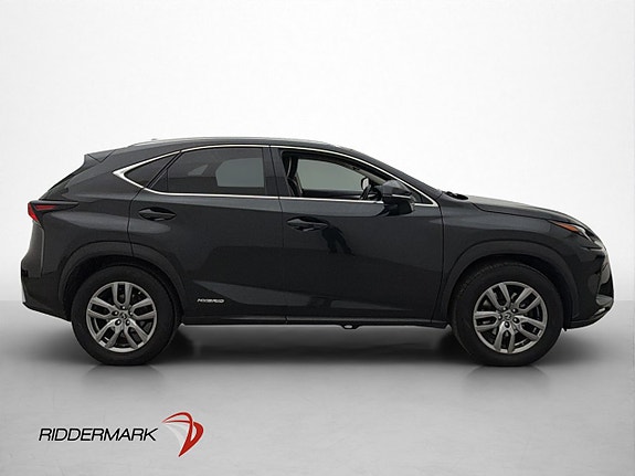 Lexus NX300h 6 of 30