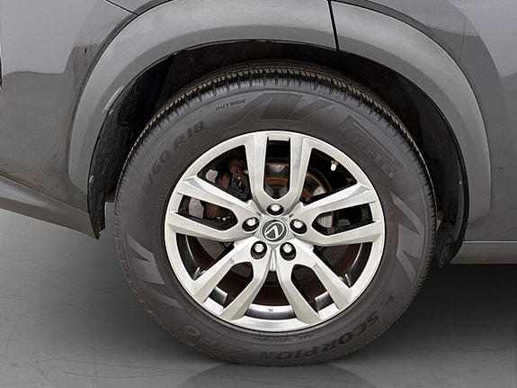 Lexus NX300h 30 of 30