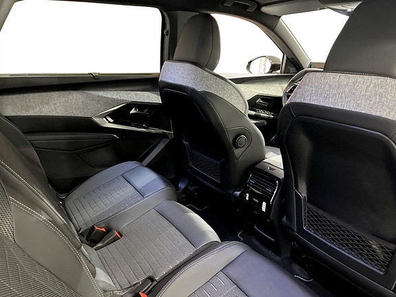 Peugeot 5008 12 of 16