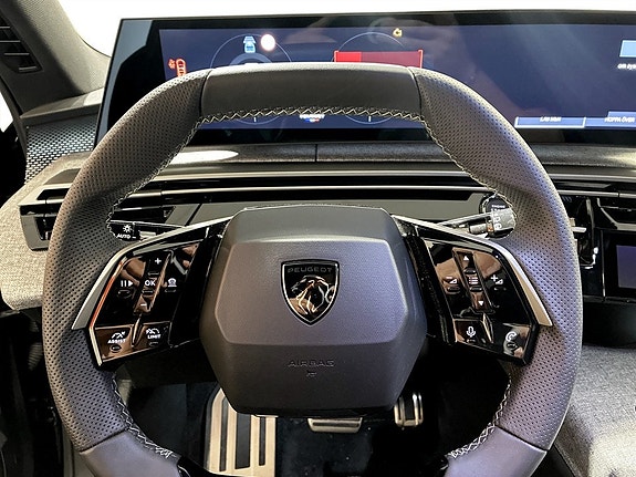 Peugeot 5008 7 of 16
