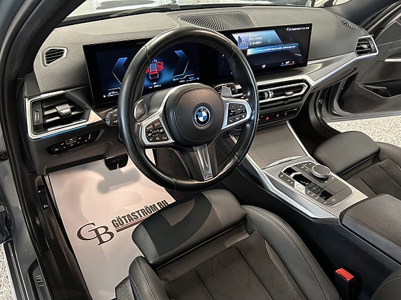 BMW 330e 13 of 27