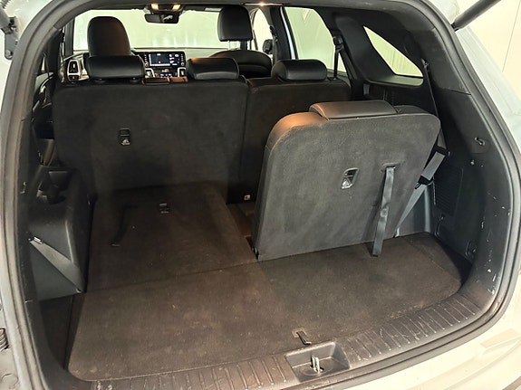 Kia Sorento 28 of 28