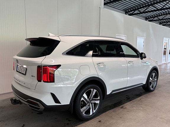 Kia Sorento 4 of 28
