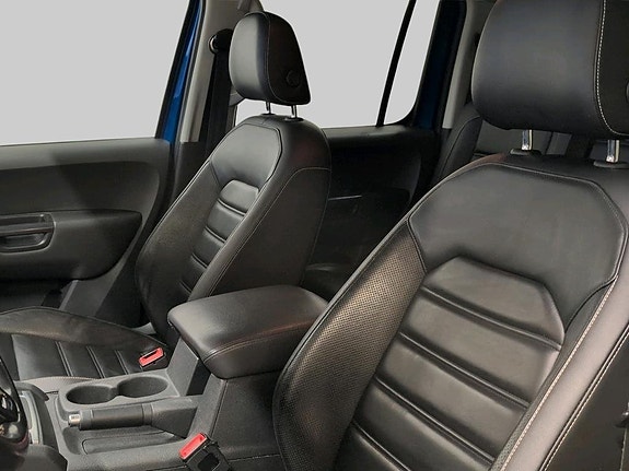 Volkswagen Amarok 10 of 16