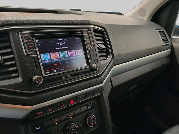Volkswagen Amarok 15 of 16