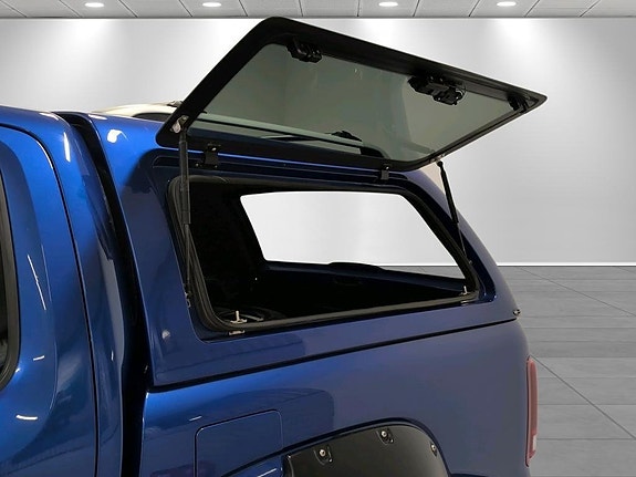 Volkswagen Amarok 8 of 16