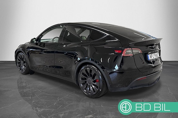 Tesla Model Y 3 of 22