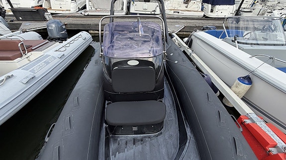 Brig 650 Eagle Evinrude E-tec 150 - 13 6 of 8