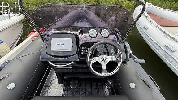 Brig 650 Eagle Evinrude E-tec 150 - 13 5 of 8