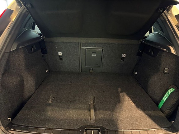 Volvo XC40 6 of 20