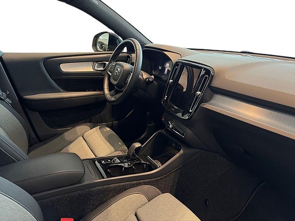 Volvo XC40 11 of 20