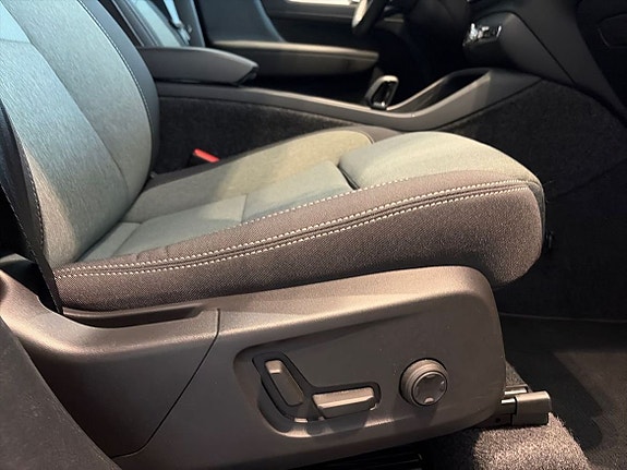 Volvo XC40 19 of 20