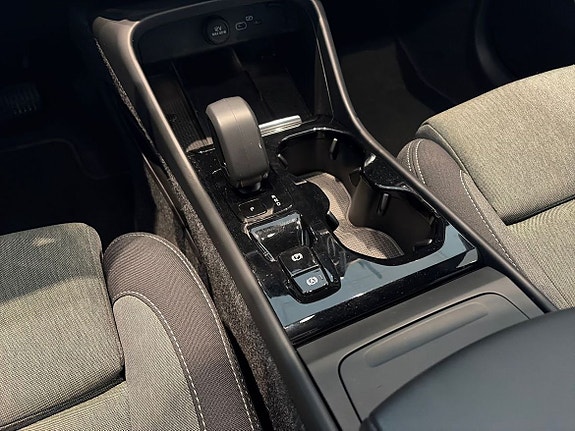 Volvo XC40 14 of 20