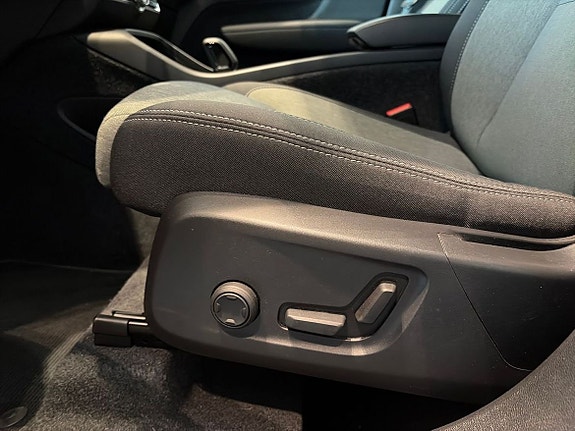 Volvo XC40 17 of 20