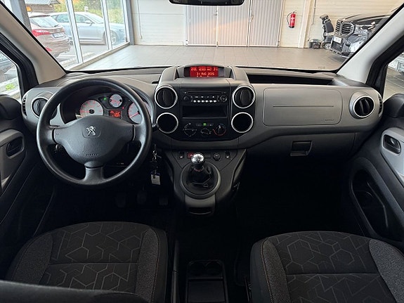 Peugeot Partner Tepee 10 of 18