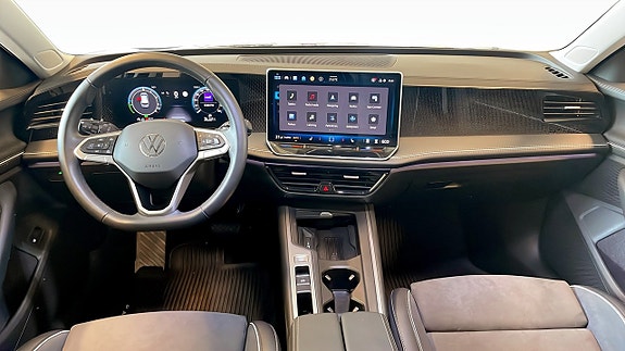 Volkswagen Passat 11 of 15