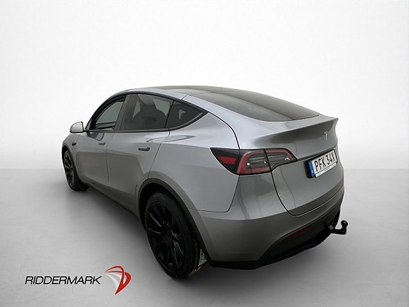 Tesla Model Y 6 of 30