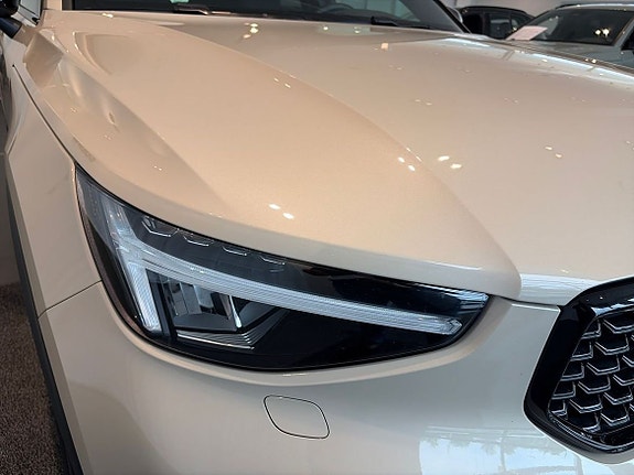 Volvo XC40 16 of 20