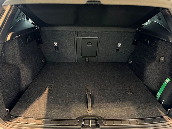 Volvo XC40 6 of 20