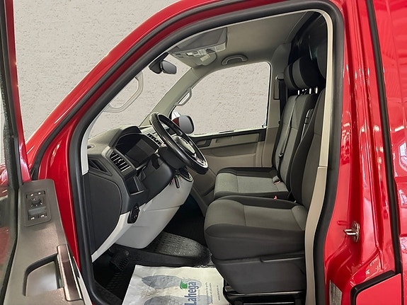 Volkswagen Transporter 4 of 9