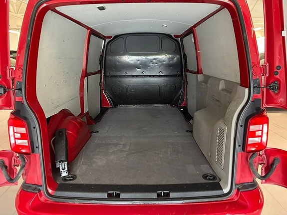 Volkswagen Transporter 8 of 9