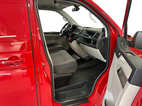Volkswagen Transporter 9 of 9
