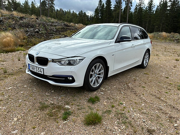 BMW 320d 2 of 6