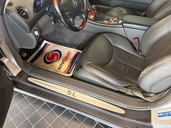 Mercedes-Benz SL500 14 of 26