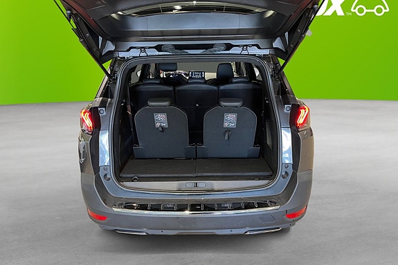 Peugeot 5008 16 of 26