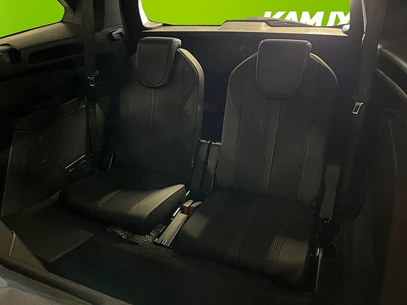 Peugeot 5008 15 of 26