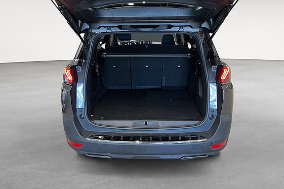 Peugeot 5008 17 of 26