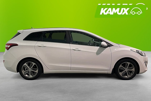 Hyundai i30 2 of 18