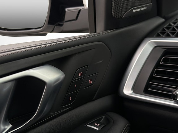 BMW X5 21 of 30