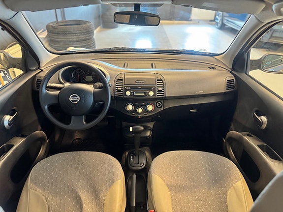 Nissan Micra 10 of 13