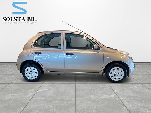 Nissan Micra 2 of 13
