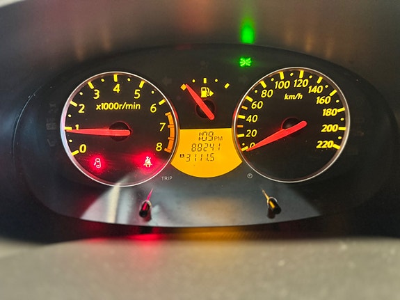 Nissan Micra 13 of 13