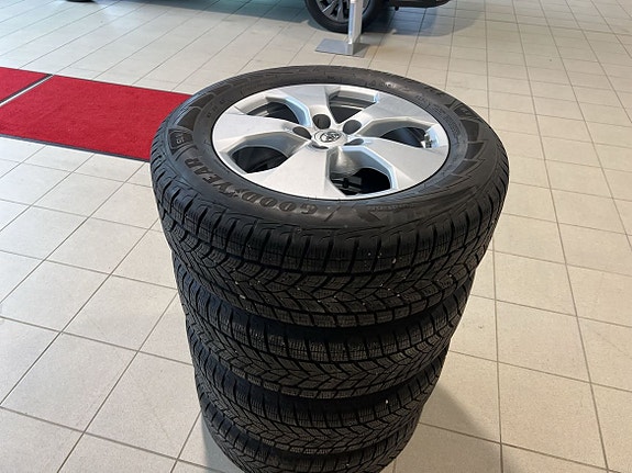 Toyota RAV4 21 of 27