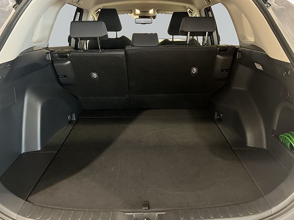 Toyota RAV4 10 of 27