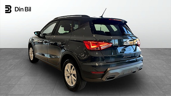 Seat Arona 3 of 12