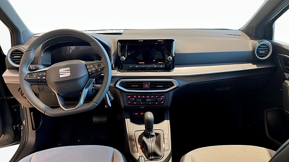 Seat Arona 10 of 12