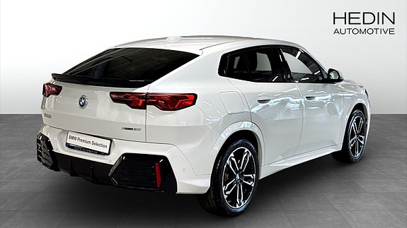 BMW iX2 2 of 9