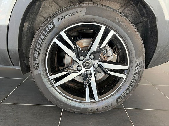 Volvo XC40 19 of 21