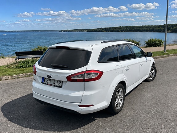 Ford Mondeo 2 of 5