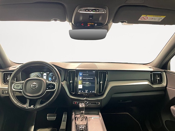 Volvo XC60 8 of 20