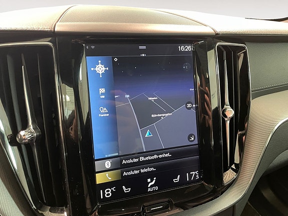 Volvo XC60 12 of 20