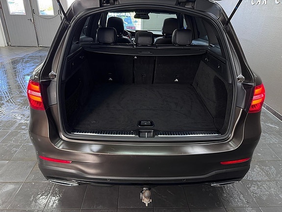 Mercedes-Benz GLC220 d 18 of 23
